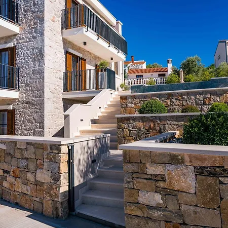 Seafront Draga With Heated Infinity Pool Villa *