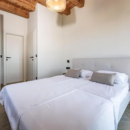 Seafront Draga With Heated Infinity Pool Vila Mali Iz