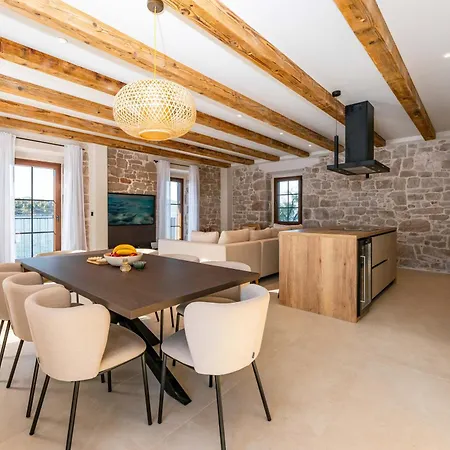 Seafront Draga With Heated Infinity Pool Vila *