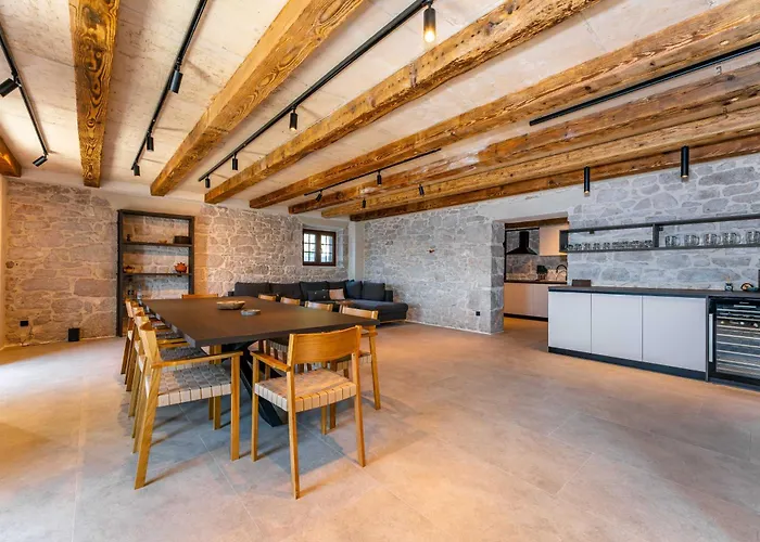 Seafront Draga With Heated Infinity Pool *