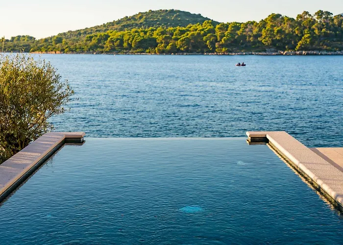 Seafront Draga With Heated Infinity Pool Villa