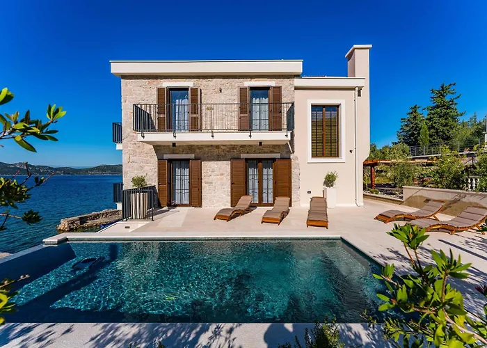 Seafront Draga With Heated Infinity Pool Villa *