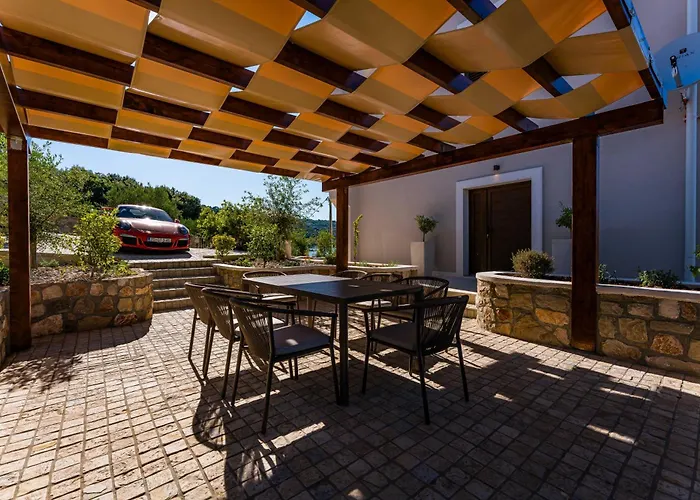 Seafront Draga With Heated Infinity Pool Villa *