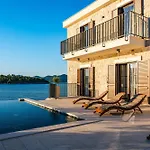 Seafront Draga With Heated Infinity Pool Villa *