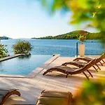 Villa Seafront Draga With Heated Infinity Pool