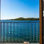 Seafront Draga With Heated Infinity Pool *