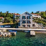 Villa Seafront Draga With Heated Infinity Pool *