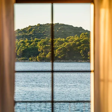 Villa Seafront Draga With Heated Infinity Pool *