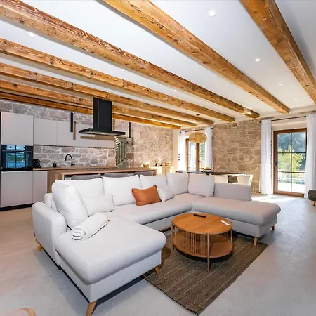 Seafront Draga With Heated Infinity Pool Villa