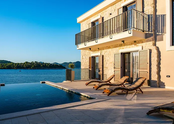 Seafront Draga With Heated Infinity Pool Вилла *