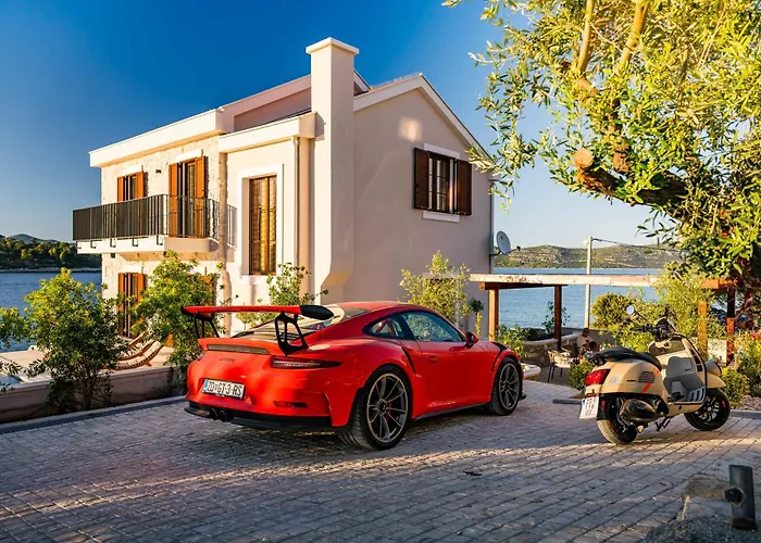 Seafront Draga With Heated Infinity Pool * Мали Иж