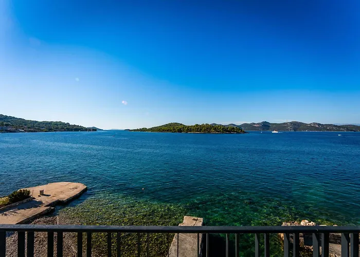 Вилла Seafront Draga With Heated Infinity Pool